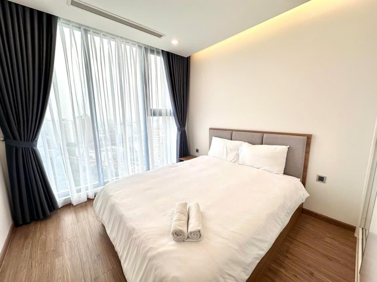 Luxury Apartment In Vinhomes Metropolis Hanoi Luaran gambar