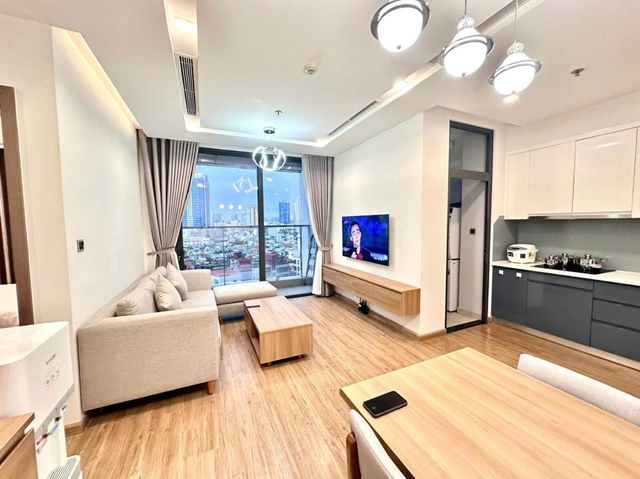 Luxury Apartment In Vinhomes Metropolis Hanoi Luaran gambar