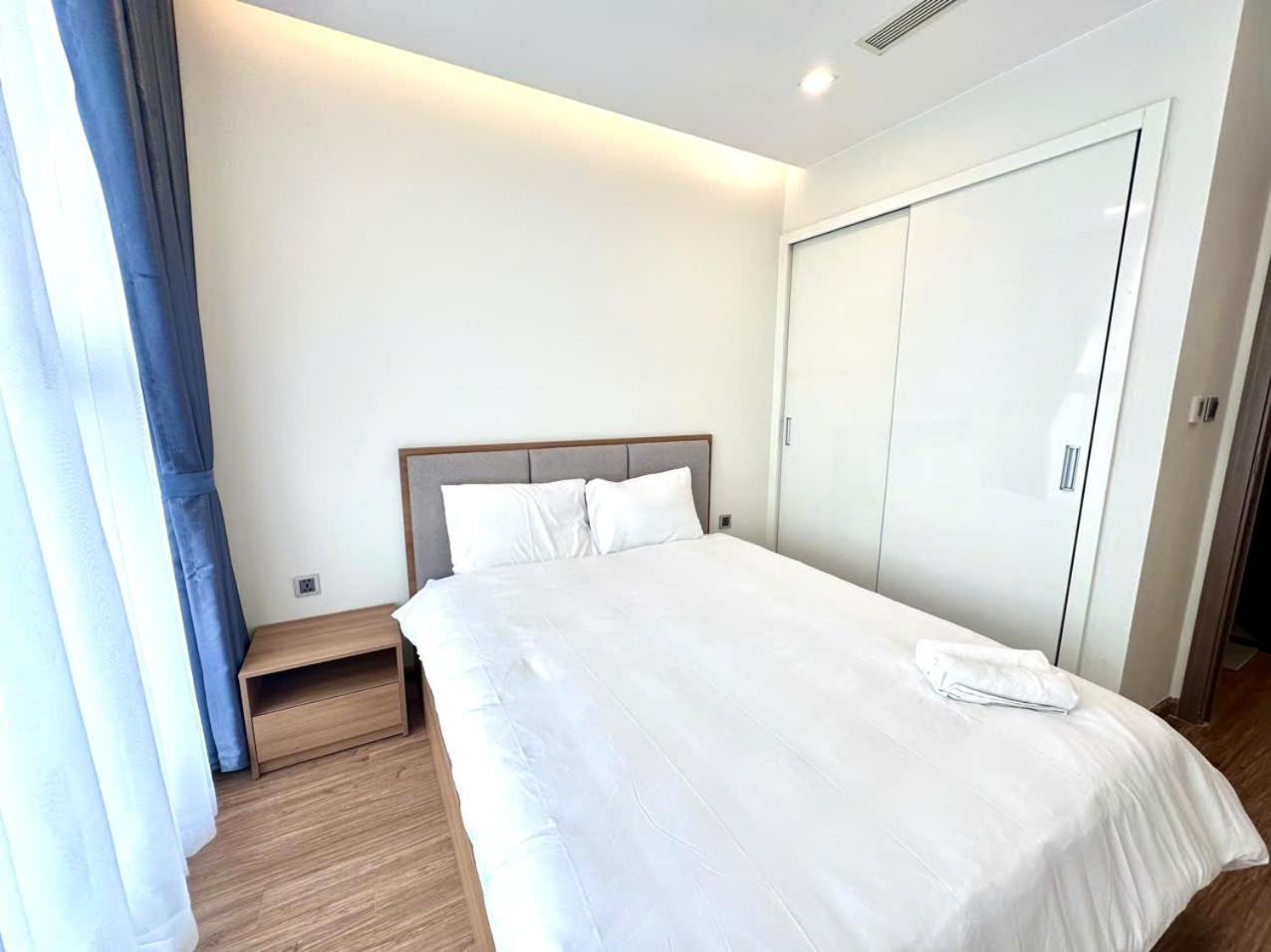 Luxury Apartment In Vinhomes Metropolis Hanoi Luaran gambar