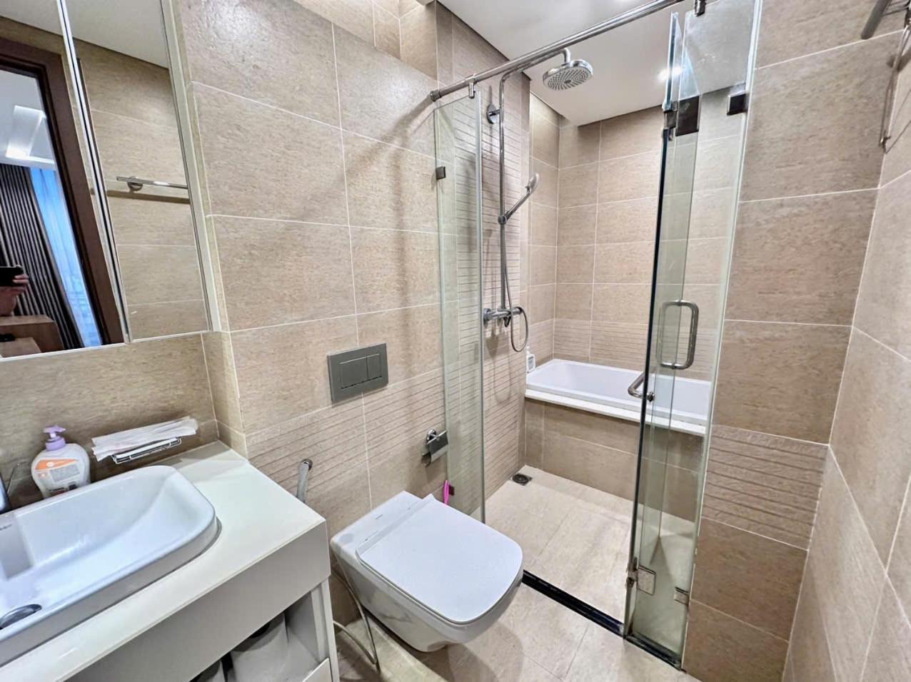 Luxury Apartment In Vinhomes Metropolis Hanoi Luaran gambar