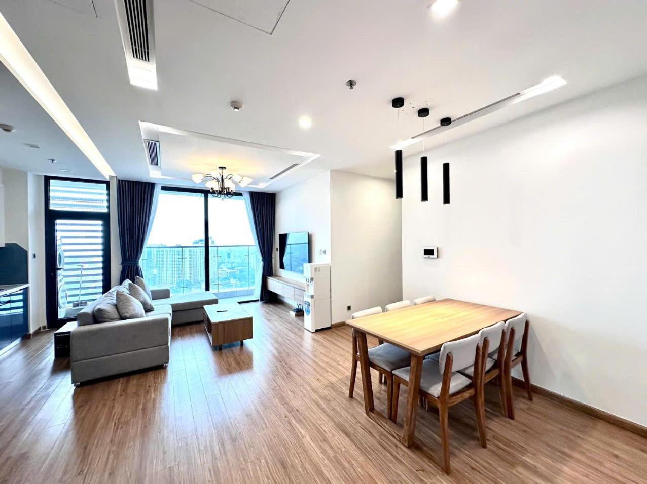 Luxury Apartment In Vinhomes Metropolis Hanoi Luaran gambar