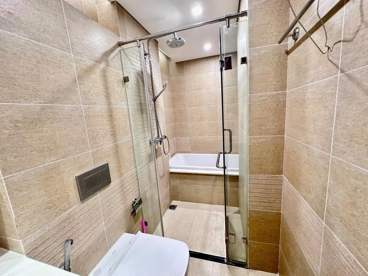 Luxury Apartment In Vinhomes Metropolis Hanoi Luaran gambar