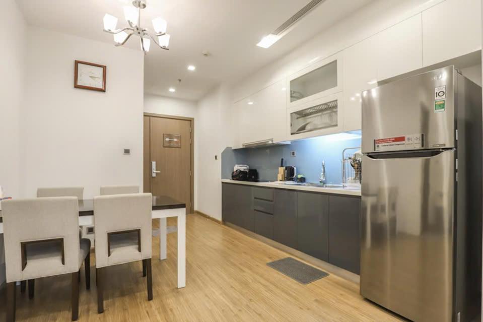 Luxury Apartment In Vinhomes Metropolis Hanoi Luaran gambar