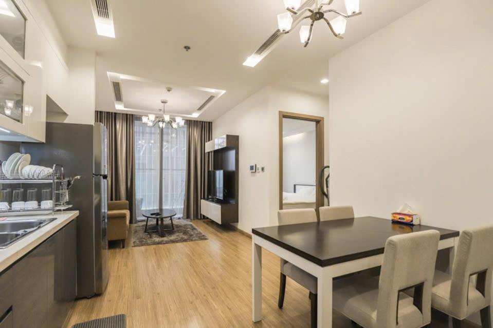 Luxury Apartment In Vinhomes Metropolis Hanoi Luaran gambar