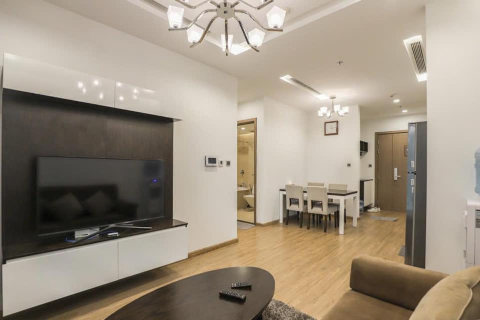 Luxury Apartment In Vinhomes Metropolis Hanoi Luaran gambar