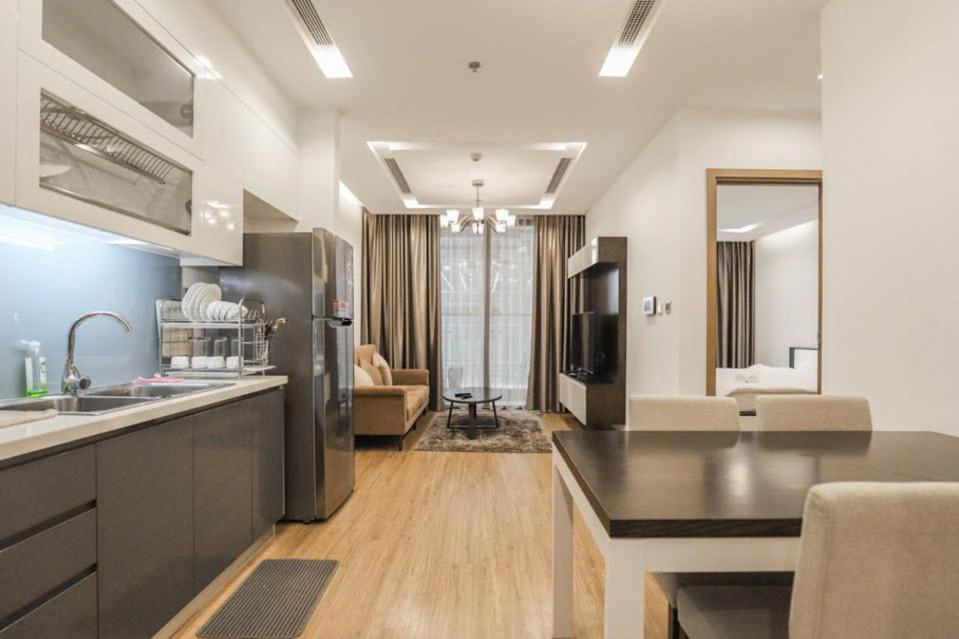 Luxury Apartment In Vinhomes Metropolis Hanoi Luaran gambar